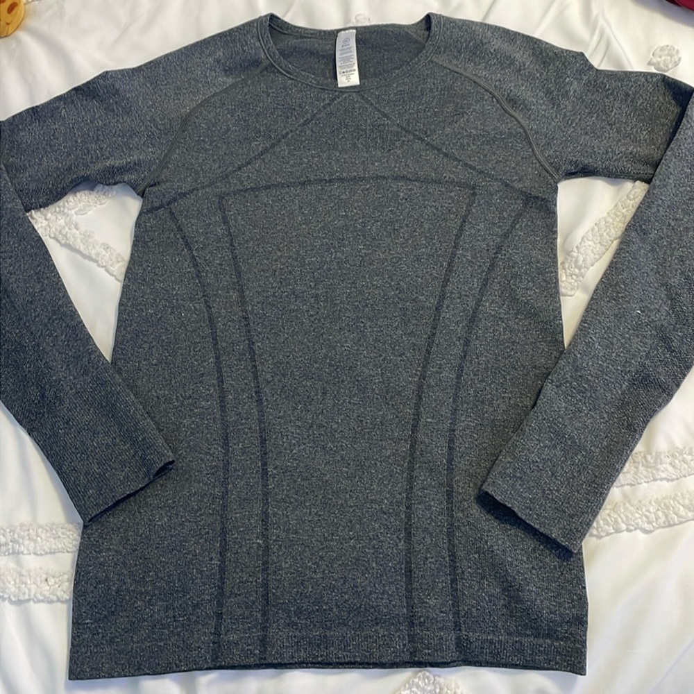 Ivivva long sleeve grey